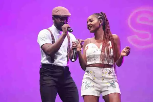 PHOTOS: Falz And Simi Perform Together At The Falz Experience 